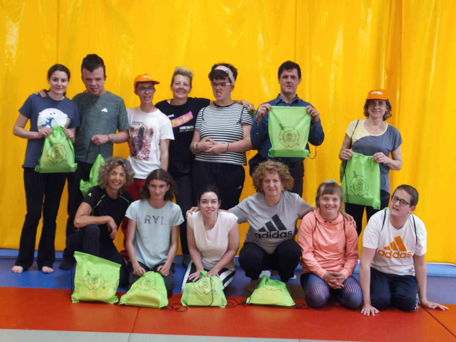 FINALIZADO EL TALLER DE  ACTIVIDAD F&Iacute;SICA DEFENSA PERSONAL Y JUDO DIRIGIDO A PERSONAS CON DISCAPACIDAD INTELECTUAL.
